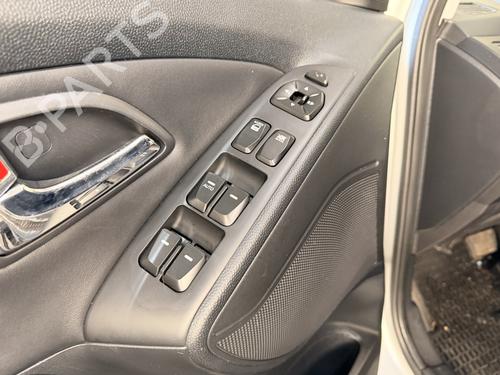 Used Left front window switch Left front window switch 39081908 39081908