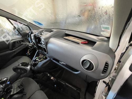 Instrumentbræt CITROËN BERLINGO Box Body/MPV (B9) 1.6 BlueHDi 100 (99 hp) 20849304