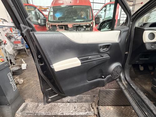Used Front left panel Front left panel 38609294 38609294