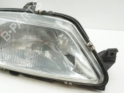 Used Right headlight PEUGEOT 306 Hatchback (7A, 7C, N3, N5) 1.9 D (68 hp) 18178786