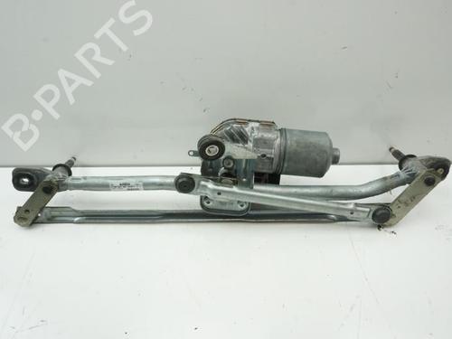 Used Front wiper motor AUDI Q5 (8RB) 2.0 TDI quattro (170 hp) 18182271