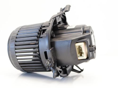 Heater blower motor RENAULT CAPTUR I (J5_, H5_) 0.9 TCe 90 | BP18173011M62
