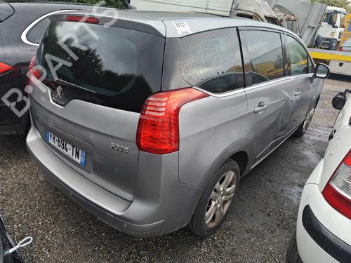 Brugte PEUGEOT 5008 (0U_, 0E_) 2.0 HDi 150 / BlueHDi 150 (150 hp) 4240134
