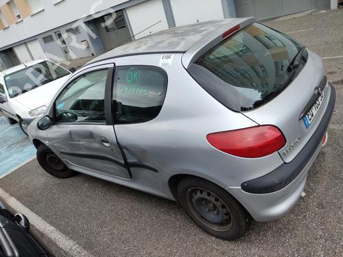 Zamek drzwi przednich prawych PEUGEOT 206 Hatchback (2A/C) 1.4 i | BP18177772C97 