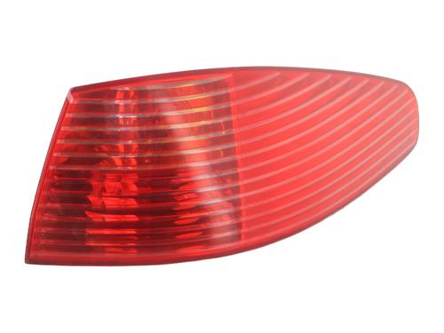 Używane Lampa tylna prawa PEUGEOT 607 (9D, 9U) 2.2 HDi (133 hp) 30939731