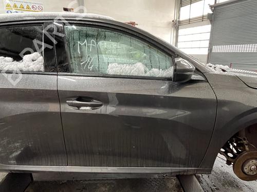 Used Right front door PEUGEOT 208 II (UB_, UP_, UW_, UJ_) 1.2 PureTech 100 (101 hp) 31610325