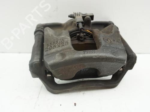 Right front brake caliper MERCEDES-BENZ A-CLASS (W176) A 180 (176.042) | BP18183636M104