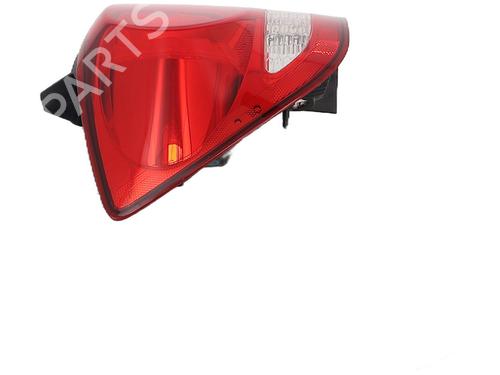 left-taillight-fiat-freemont-345_-2011-26153925 main image