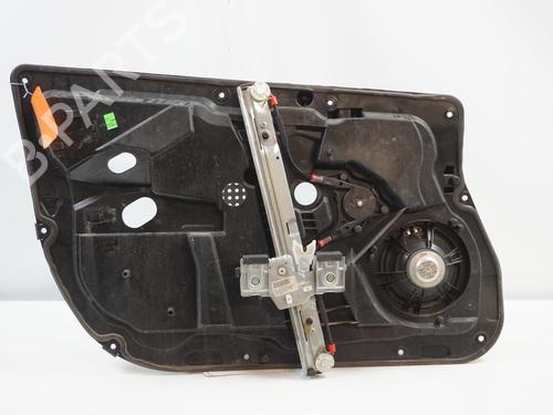 Lève-vitre avant droit FORD FIESTA VI (CB1, CCN) 1.25 (82 hp) 18192247