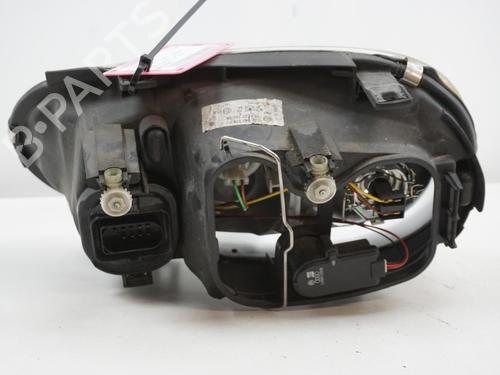 Right headlight VW GOLF IV (1J1) 1.9 SDI | BP21264666C29 