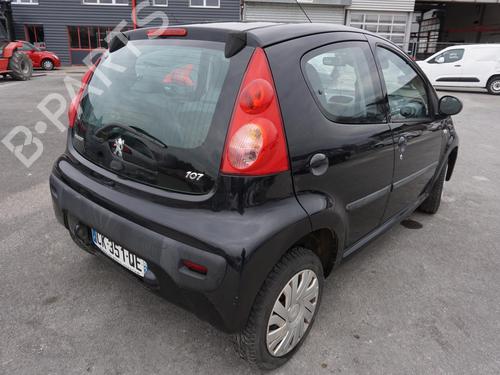 Right taillight PEUGEOT 107 (PM_, PN_) 1.4 HDi | BP18173185C35