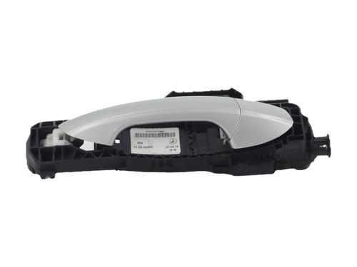 front-right-exterior-door-handle-mercedes-benz-a-class-w176-2012-2013-2014-2015-2016-2017-2018-37482699 main image