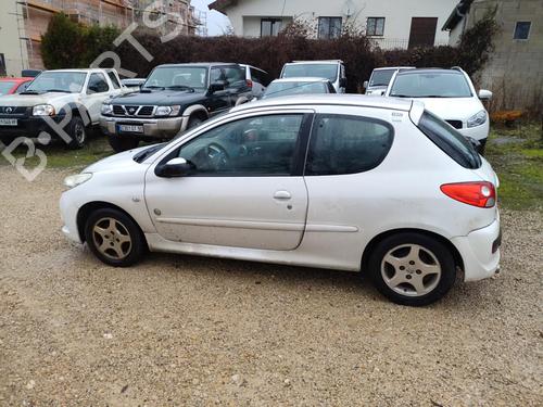 Right taillight PEUGEOT 206+ (2L_, 2M_) 1.4 HDi eco 70 | BP18194398C35 