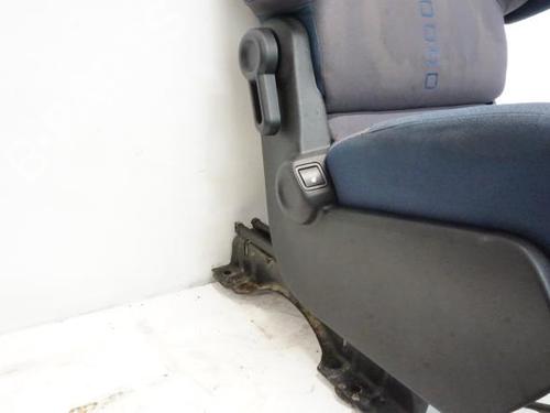 Used Right front seat CITROËN BERLINGO MULTISPACE (B9) 1.6 HDi 110 (109 hp) 22072113
