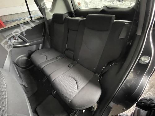 Sæde Bagtil TOYOTA RAV 4 III (_A3_) 2.2 D 4WD (ALA30_, ALA30R) (150 hp) 21518468