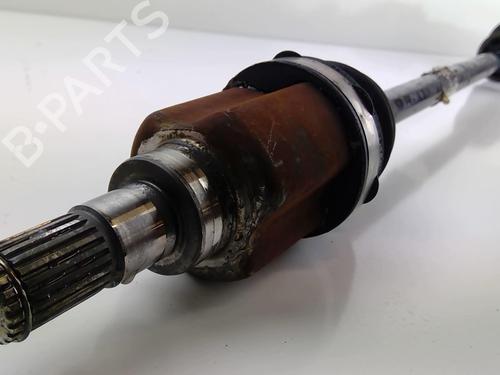 Used Right front driveshaft Right front driveshaft OPEL AGILA B (H08) 1.0 (F68) (65 hp) 18193719 18193719