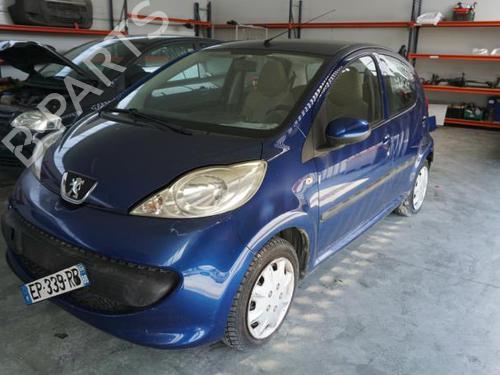 Left front door PEUGEOT 107 (PM_, PN_) 1.4 HDi | BP18196994C2
