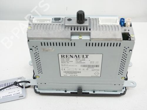 Used Radio DACIA SANDERO II TCe 90 (B8M1, B8MA, B8AC) (90 hp) 19734015
