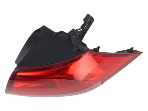 Used Right taillight Right taillight VW GOLF VII (5G1, BQ1, BE1, BE2) 1.2 TSI (105 hp) 40608411 40608411