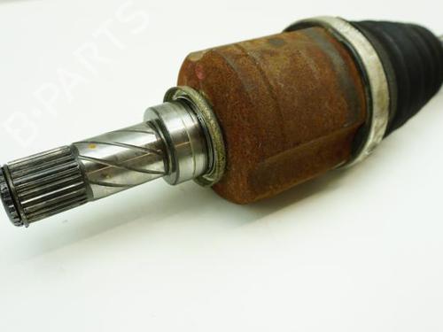 Used Left front driveshaft Left front driveshaft DACIA DUSTER (HS_) 1.5 dCi 4x4 (HSMC, HSMD) (110 hp) 18197013 18197013