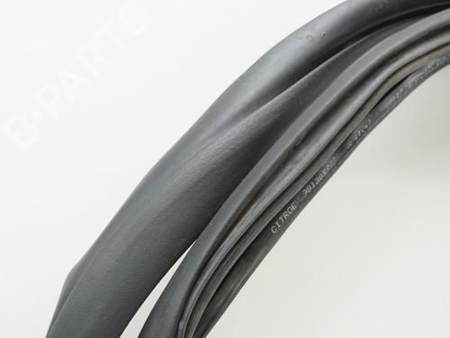 Used Rubber door seal CITROËN C3 III (SX) 1.2 VTi 82 (82 hp) 18185076