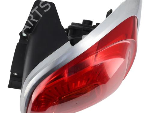 Right taillight FIAT 500X (334_) 1.6 D Multijet (334AXA1B, 334AXA11) | BP28578756C35 