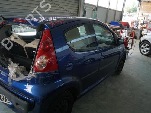 Left front door PEUGEOT 107 (PM_, PN_) 1.4 HDi | BP18196994C2