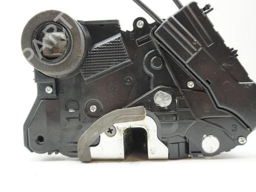 Serrure avant gauche TOYOTA YARIS (_P9_) 1.4 D-4D (NLP90_, NLP90R) (90 hp) 18173227