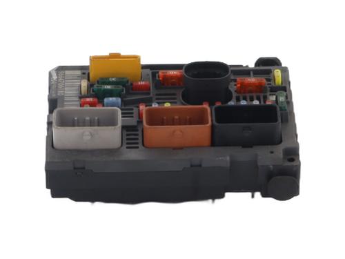 Zekeringkast PEUGEOT 308 I (4A_, 4C_) 2.0 HDi | BP29979043E1