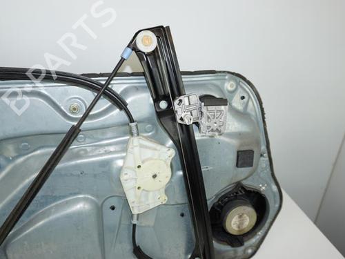 Vindusheismekanisme høyre foran VW GOLF IV (1J1) 1.4 16V | BP18174072C23 