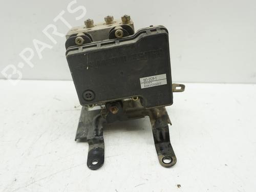 Used ABS pump ABS pump SUZUKI GRAND VITARA I (FT, HT) 2.0 HDI 110 16V 4x4 (SQ420D, TD83V, JA420WD) (109 hp) 18176753 18176753