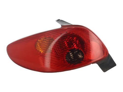 Used Left taillight PEUGEOT 206 Hatchback (2A/C) 1.4 i (75 hp) 32670525