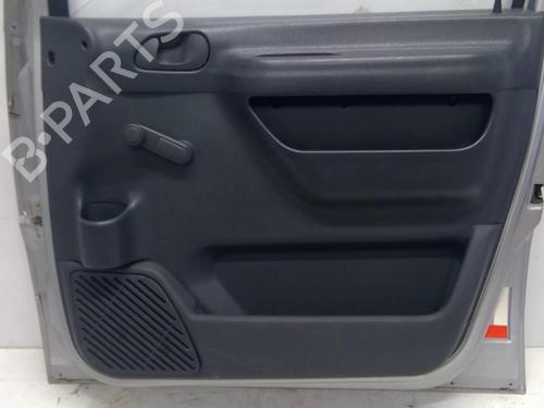 Used Right front door Right front door 18193153 18193153