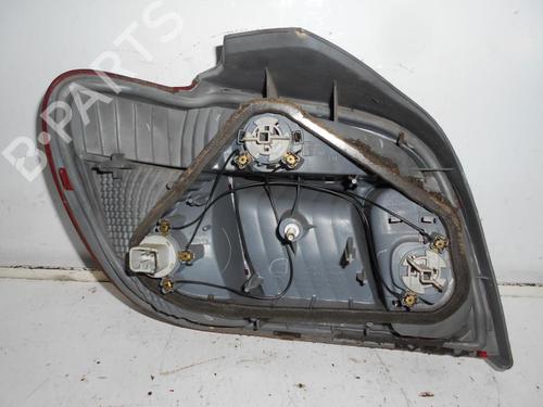 Højre baglygte TOYOTA YARIS (_P1_) 1.4 D-4D (NLP10_, NLP10R) (75 hp) 18182771
