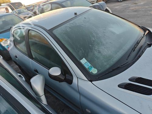 Left headlight PEUGEOT 206 Hatchback (2A/C) 1.4 i | BP31025573C28