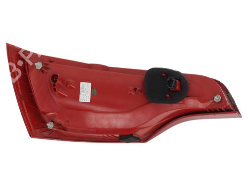 Used Right taillight Right taillight AUDI Q7 (4LB) 3.0 TDI quattro (240 hp) 32772275 32772275
