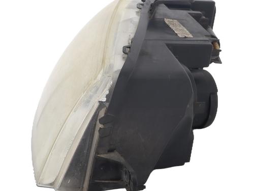 Used Right headlight Right headlight FIAT PUNTO (188_) 1.2 60 (188.030, .050, .130, .150, .230, .250) (60 hp) 32210883 32210883