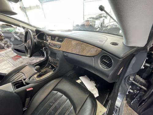 Used Dashboard MERCEDES-BENZ CLS (C219) CLS 320 CDI (219.322) (224 hp) 26239604