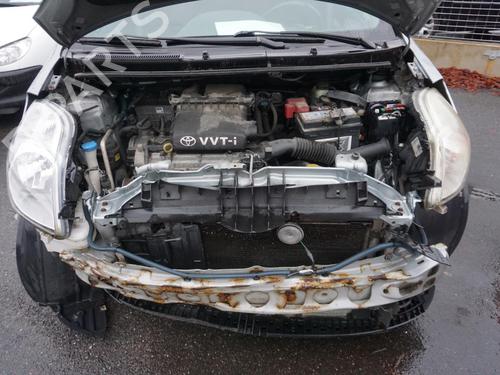 Lampa tylna lewa TOYOTA YARIS (_P9_) 1.3 VVT-i (SCP90_, SCP90R) | BP29919365C34