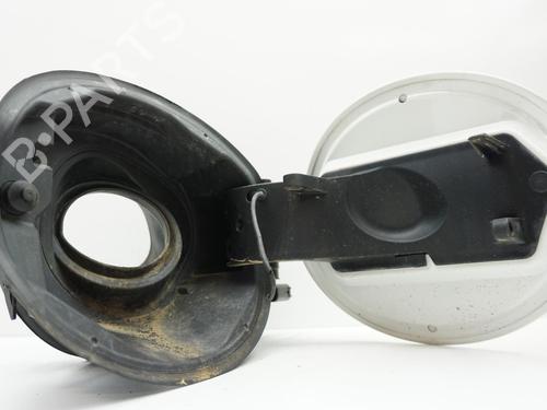Used Fuel flap BMW 1 (F21) 114 d (95 hp) 18188869
