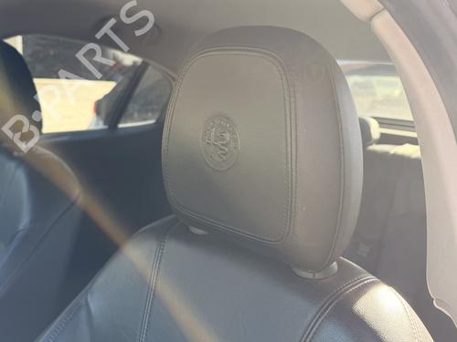 Used Left front seat Left front seat 39469908 39469908