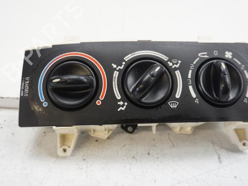 Commande Chauffage RENAULT MEGANE I Coach (DA0/1_) 1.4 16V (DA0D, DA1H, DA0W, DA10) (95 hp) 18187386