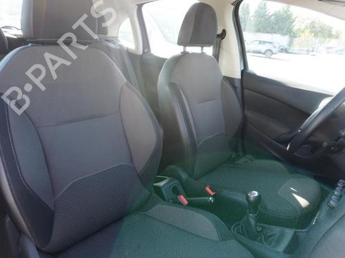 Lamp holder CITROËN C3 II (SC_) 1.0 VTi 68 | BP22072203L10 - Image 6