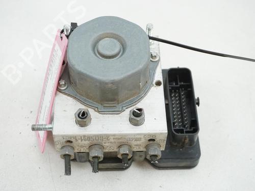 Used ABS pump ABS pump RENAULT CLIO IV (BH_) 1.5 dCi 90 (90 hp) 21143797 21143797