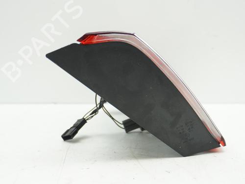 Used Left tailgate light OPEL CROSSLAND X / CROSSLAND (P17, P2QO) 1.2 (75) (110 hp) 18195578