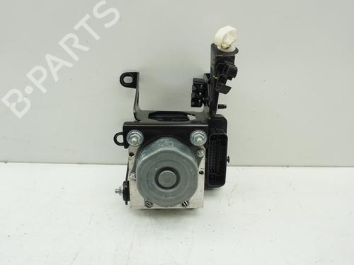 Used ABS pump RENAULT TWINGO III (BCM_, BCA_) 0.9 TCe 110 (109 hp) 18184735