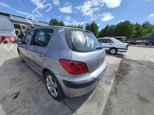 Left headlight PEUGEOT 307 (3A/C) 2.0 HDi 110 | BP37663690C28 - Image 12