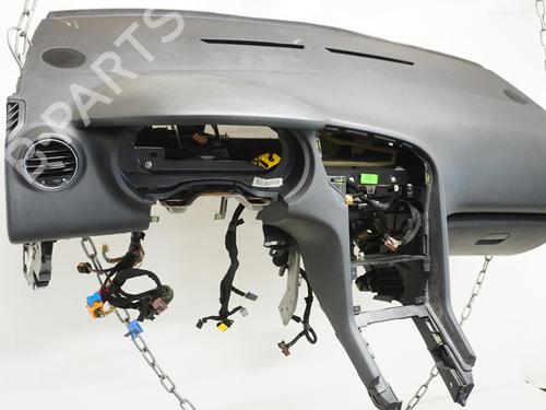 Used Dashboard PEUGEOT 5008 (0U_, 0E_) 1.6 HDi (110 hp) 18192623