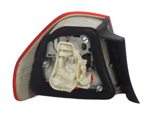 right-taillight-bmw-3-e90-2004-2005-2006-2007-2008-2009-2010-2011-2012-33202394 main image