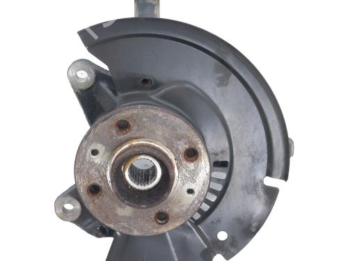 Used Left front steering knuckle RENAULT CLIO V (B7_) 1.5 Blue dCi 100 (B7AD) (101 hp) 31025615